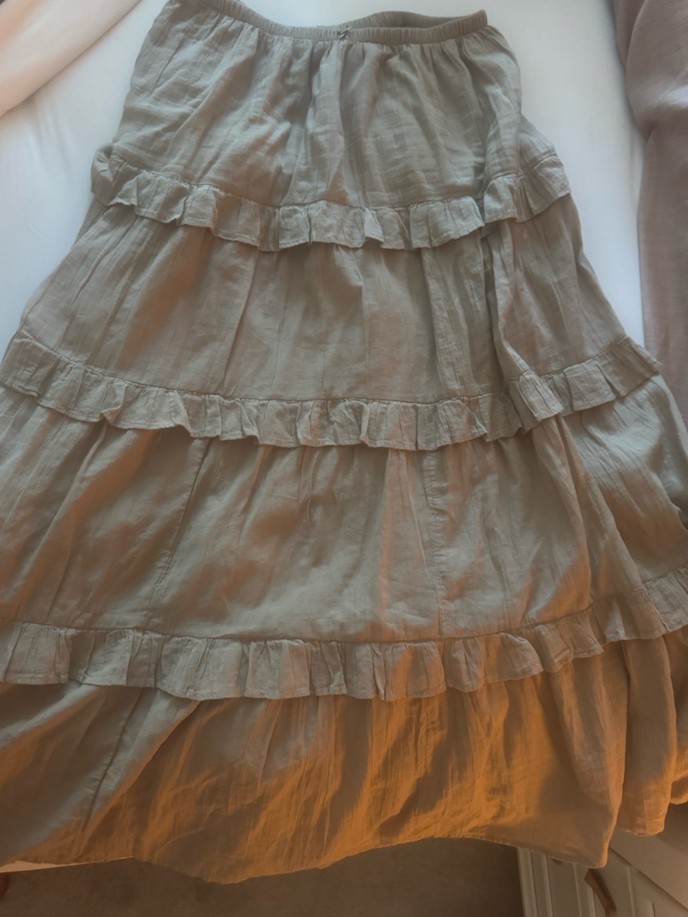 aerie Women’s Tiered Ruffle Midi Skirt in Camel
